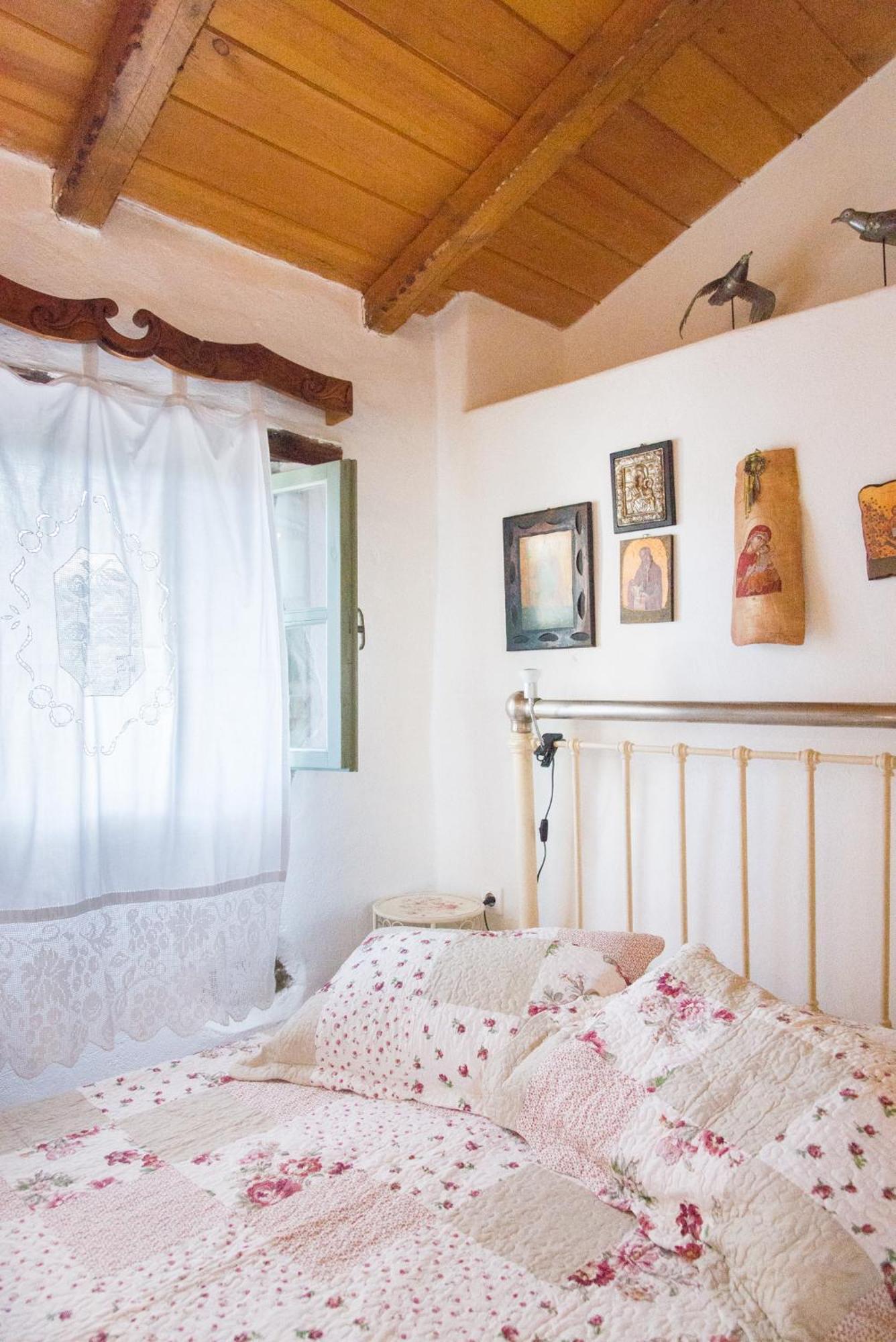 Private Studio In Historic House Lastros Exterior photo
